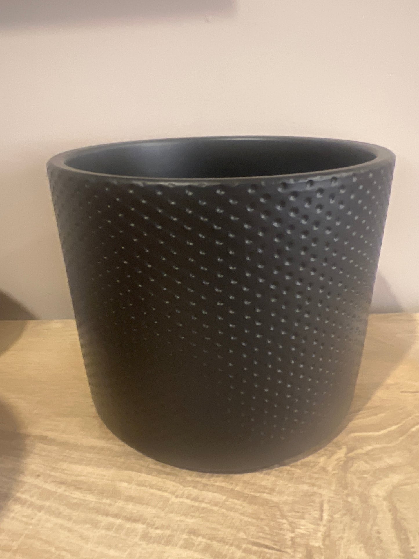 Black Lucy Dimple Pot 14cm
