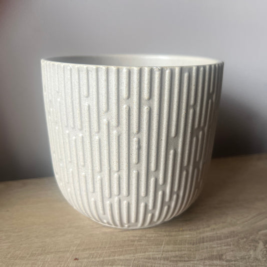 Cream Patterned Pot - 11cm inner