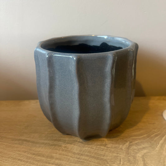 Grey Ripple Pot 13cm