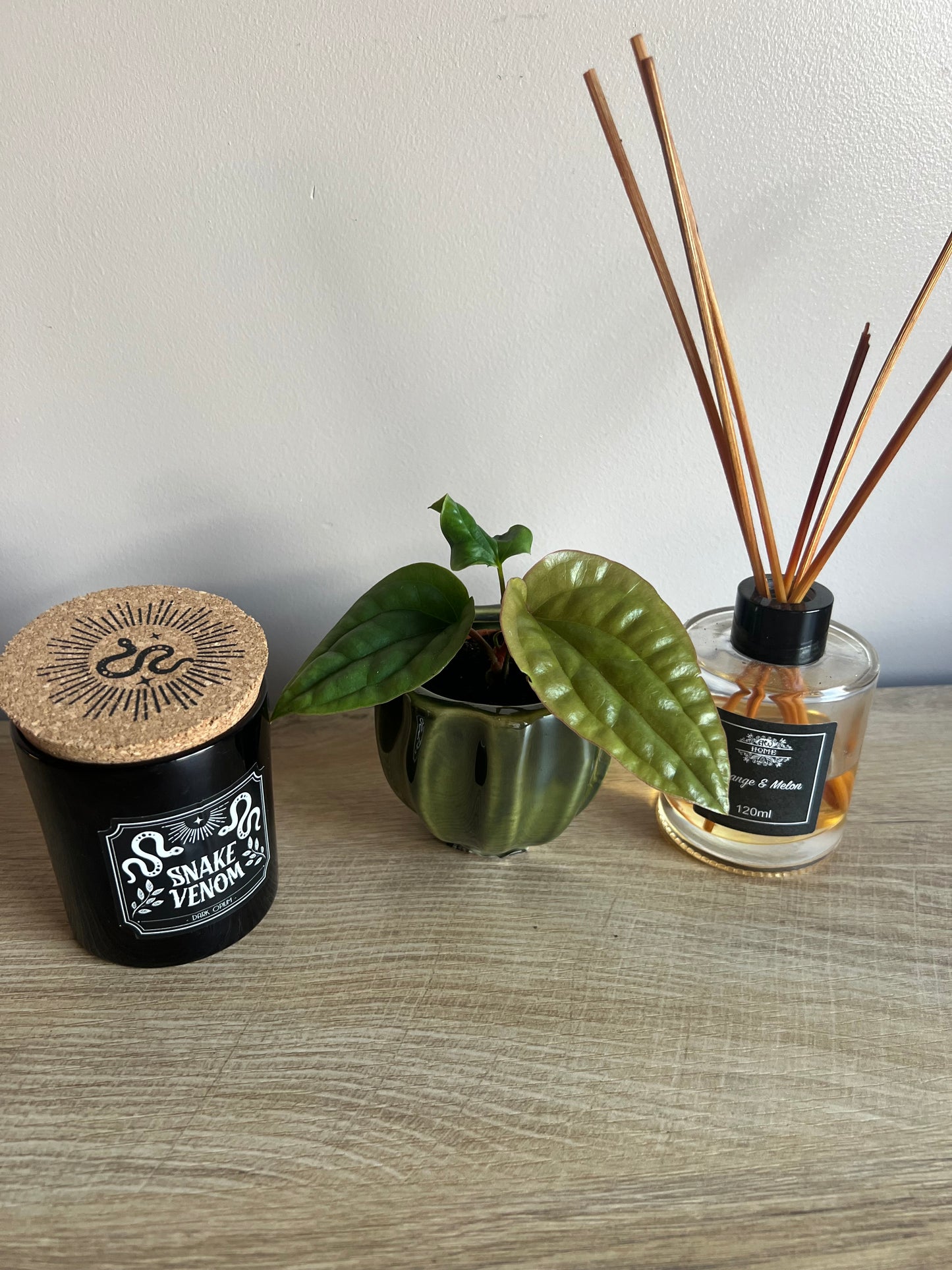 mini tulip glazed pot green 7.5cm