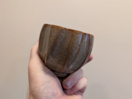 mini tulip glazed pot brown 7.5cm
