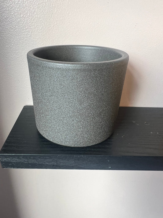 Dark grey ceramic 10cm Pot